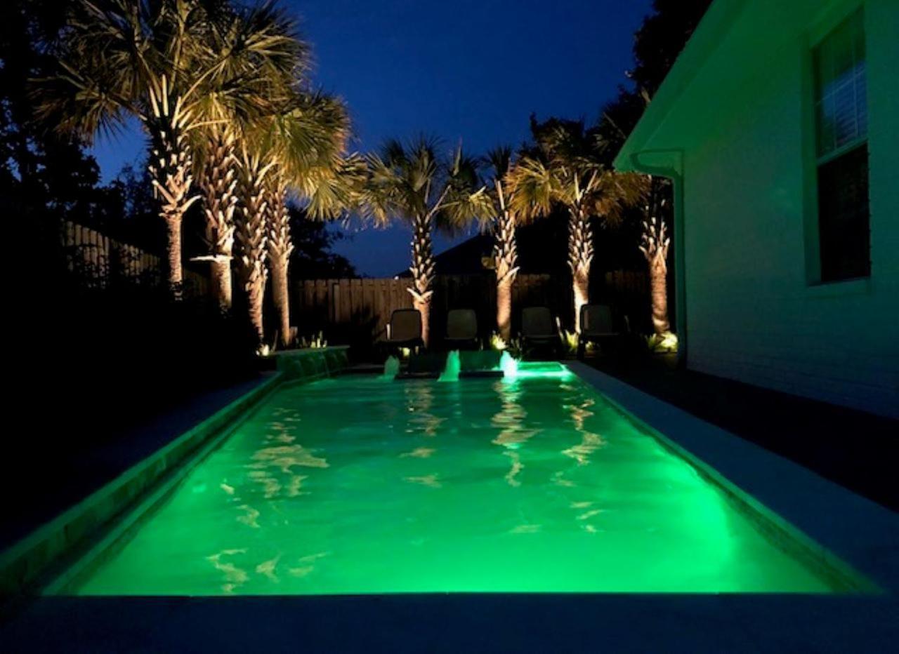 Beautiful Pet Friendly Home! Tropical Pool, Optional Golf Cart & Pool Heat, Minutes To Beach Destin Bagian luar foto
