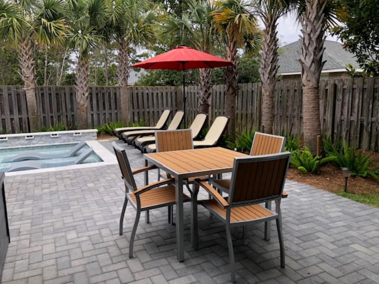 Beautiful Pet Friendly Home! Tropical Pool, Optional Golf Cart & Pool Heat, Minutes To Beach Destin Bagian luar foto