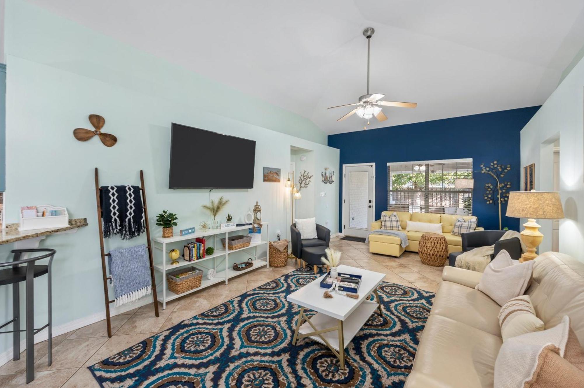 Beautiful Pet Friendly Home! Tropical Pool, Optional Golf Cart & Pool Heat, Minutes To Beach Destin Bagian luar foto