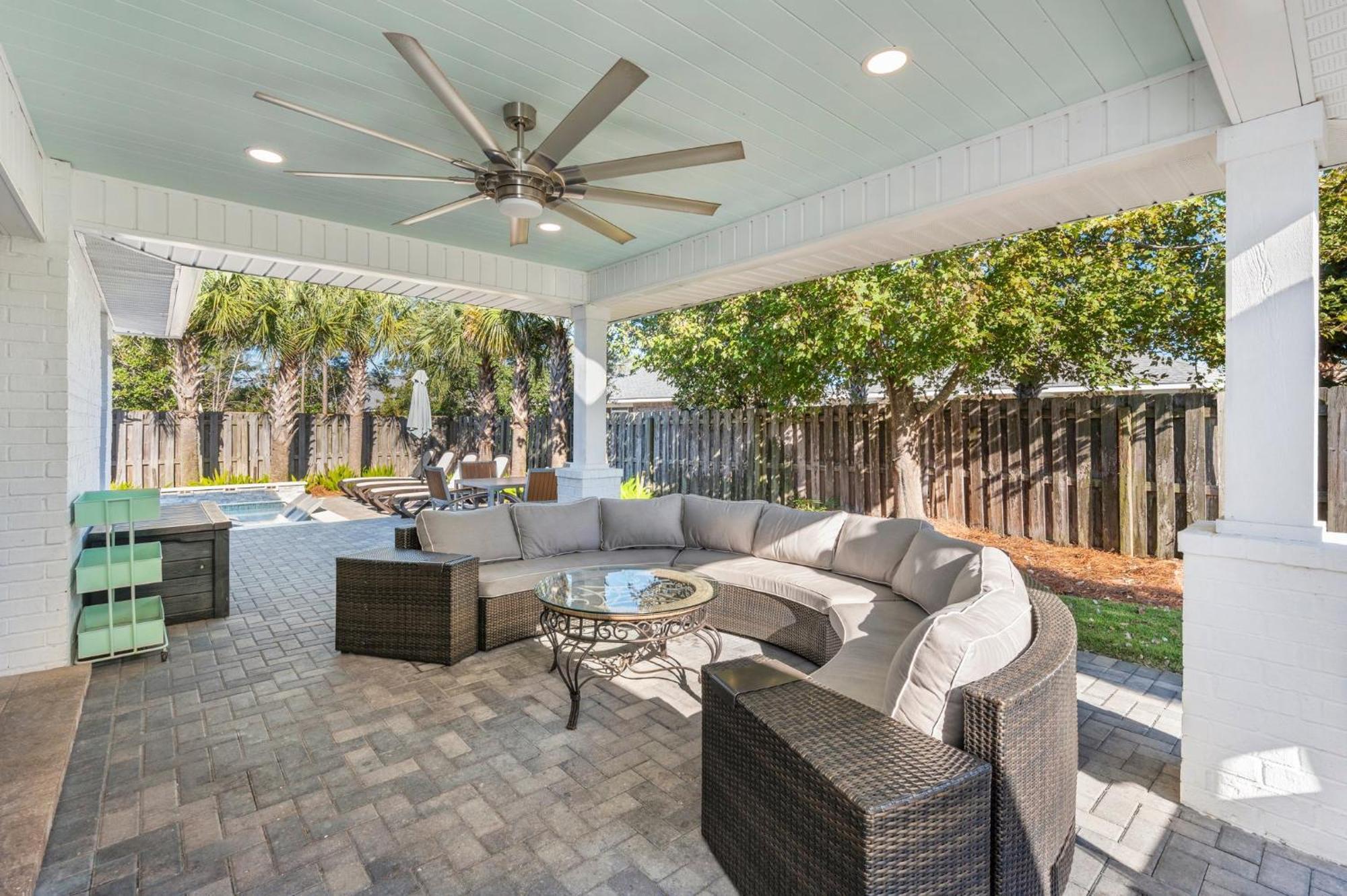 Beautiful Pet Friendly Home! Tropical Pool, Optional Golf Cart & Pool Heat, Minutes To Beach Destin Bagian luar foto