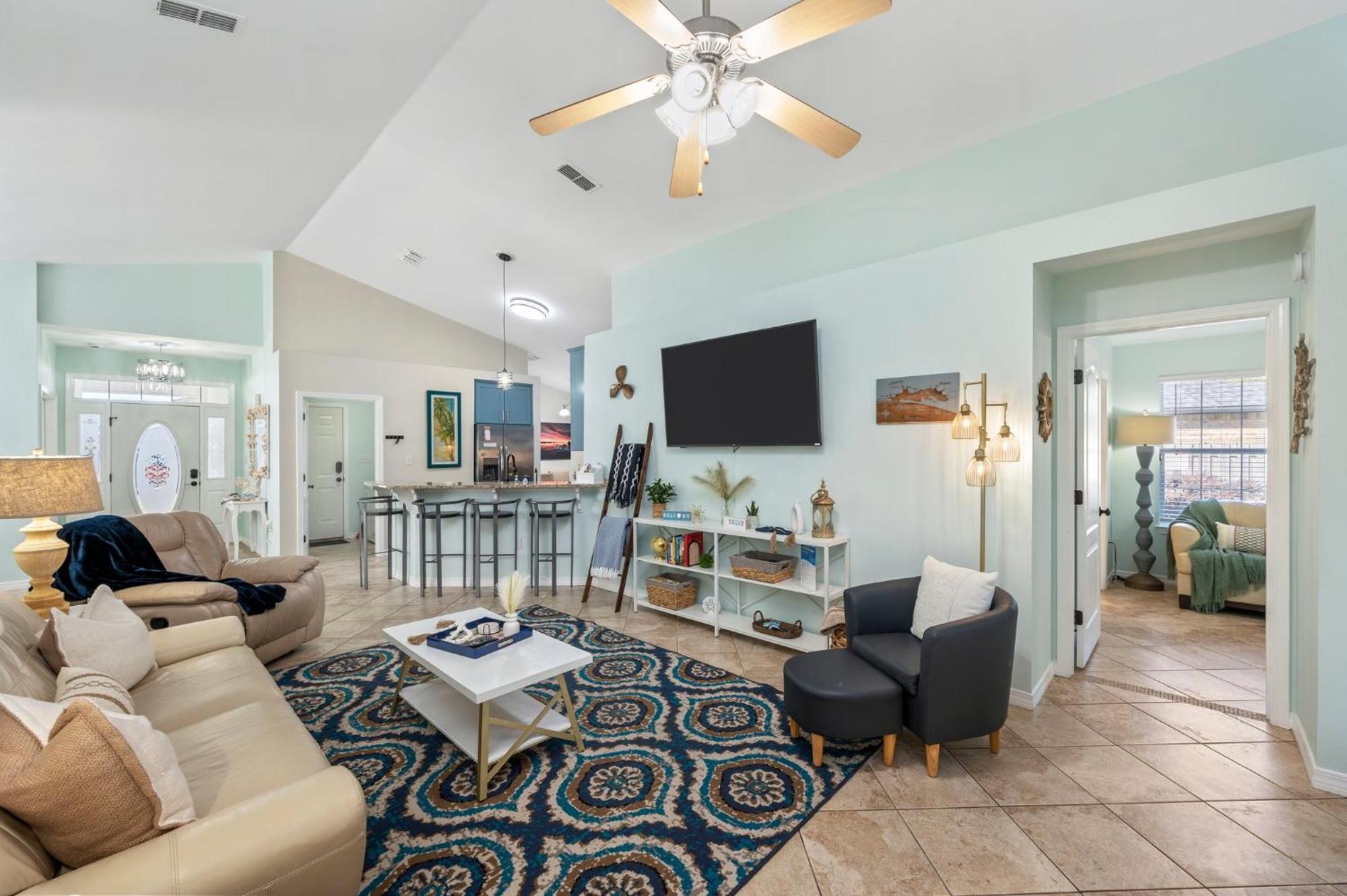 Beautiful Pet Friendly Home! Tropical Pool, Optional Golf Cart & Pool Heat, Minutes To Beach Destin Bagian luar foto