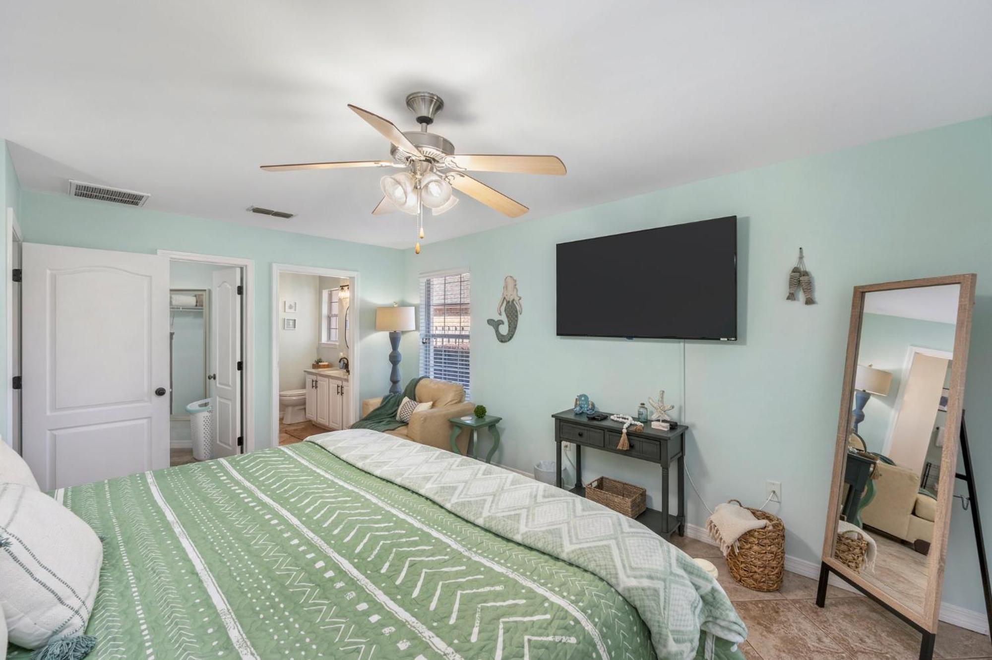 Beautiful Pet Friendly Home! Tropical Pool, Optional Golf Cart & Pool Heat, Minutes To Beach Destin Bagian luar foto