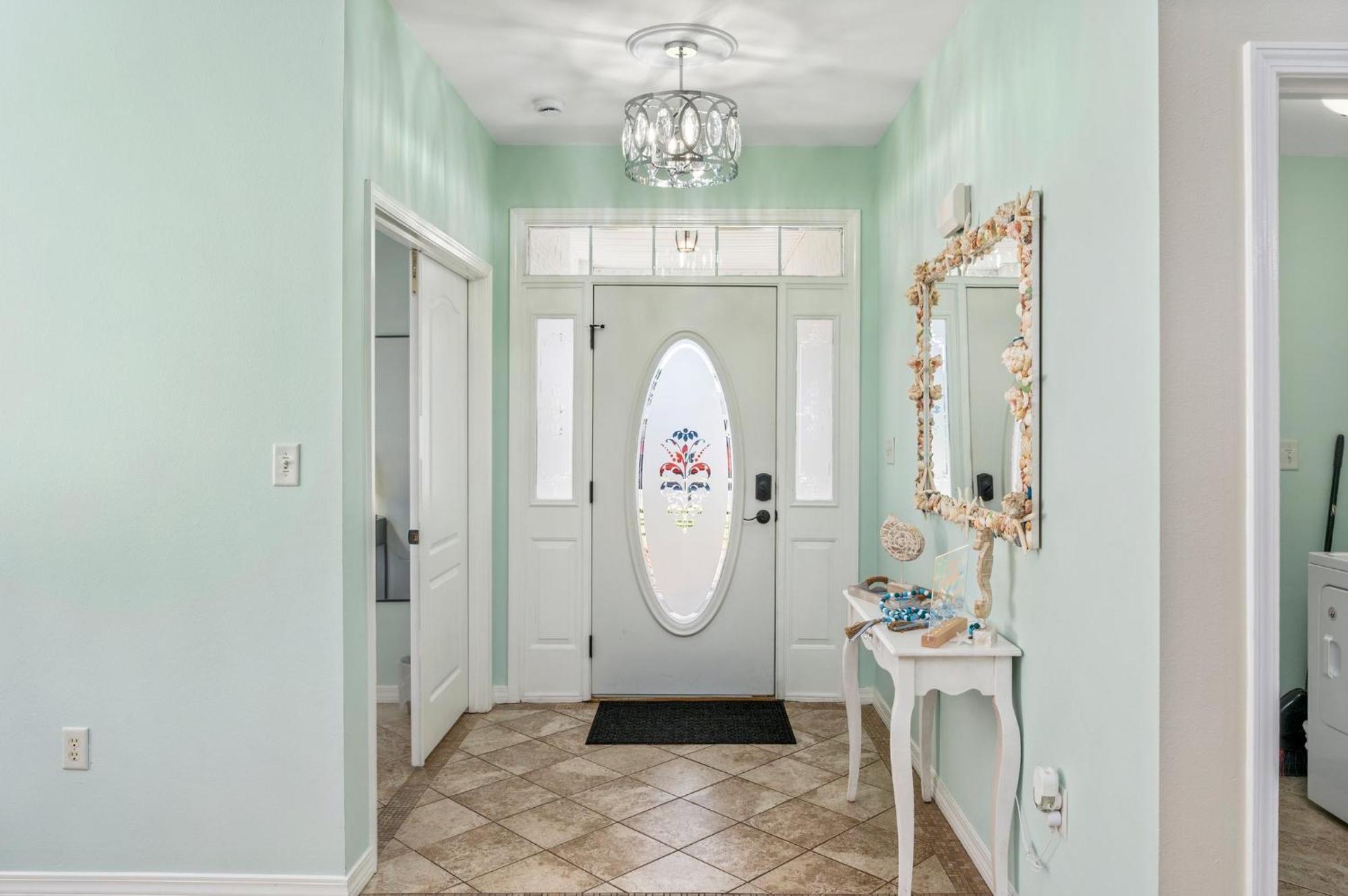 Beautiful Pet Friendly Home! Tropical Pool, Optional Golf Cart & Pool Heat, Minutes To Beach Destin Bagian luar foto